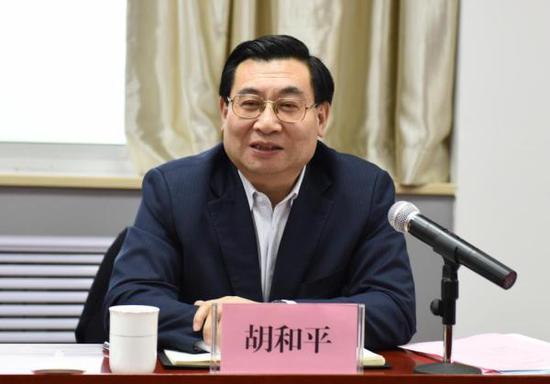  【新闻资讯】胡和平当选陕西省代省长